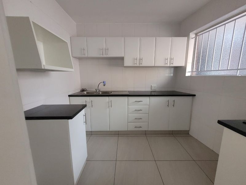 Lock up and go - South Beach Apartment - Photo 5