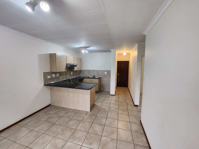 2 Bed 1 Bath, 1st Floor Apartment to Rent - Photo 5