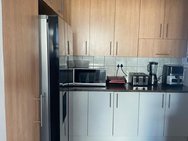 Lovely 4 Bedroom House For Sale - Photo 1