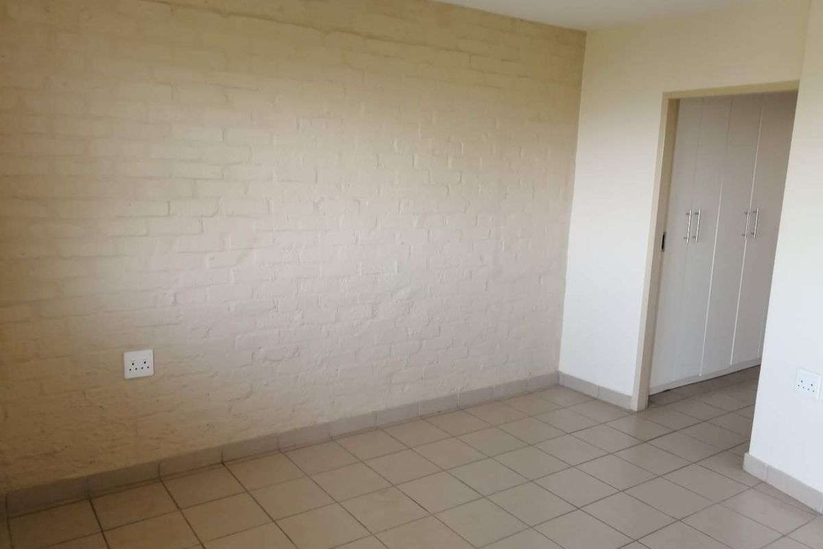 2 Bedroom to rent in AOG - Photo 5