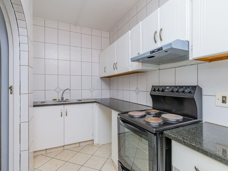 Hendra Estates - Coastal Gem! 3 Bedroom Triplex For Rent In Umhlanga! - Photo 7