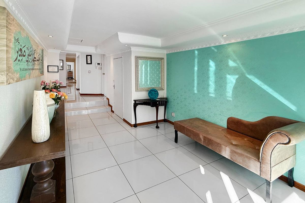 Beautiful Three Bedroom Family Home in Excellent Estate - Photo 5