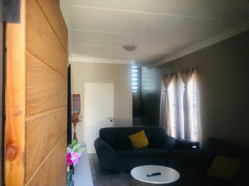 2 Bedrooms 2 Bathrooms Apartment For Sale South hills - Photo 4