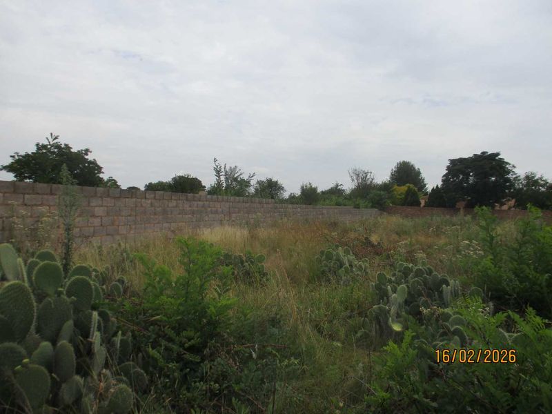 Enjoy the tranquility of Henley - Photo 2