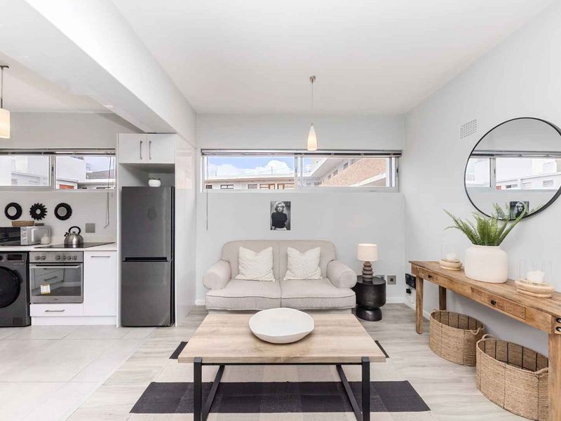 Welcome to Bordeaux - your perfect beachfront pad - Photo 3