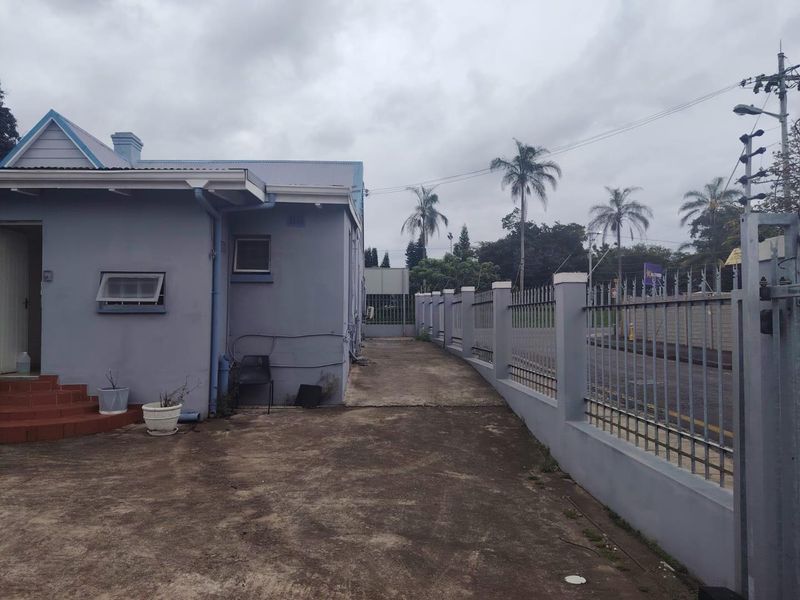 Commercial Property for Sale in Bulwer - Photo 9