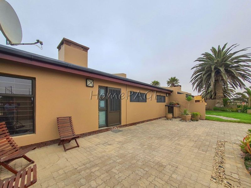 Ext 4, Henties Bay:  Stunning, spacious 4 Bedr Home is for Sale - Photo 6
