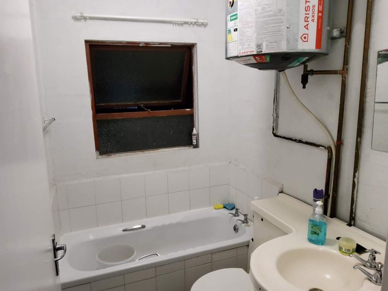 **Charming 3-Bedroom Family Home Perfect for First-Time Buyers or Investment** - Photo 6