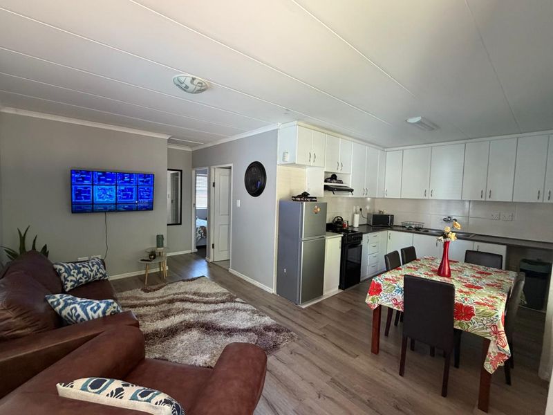 Garden flat to rent in Protea Heights - Photo 9