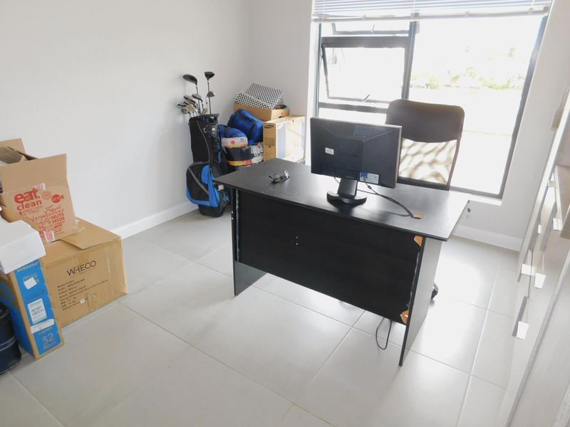 2 Bedroom unfurnished apartment in Morningside - Photo 7