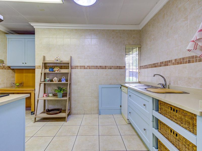 SUN FILLED SIMPLEX in desirable LORDS WEST COMPLEX! - Photo 7