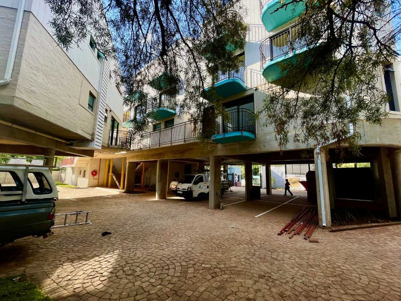 Exclusive Student Haven: 600m from Varsity College! - Photo 5