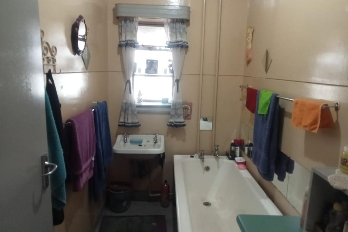 House for sale in South Hills - Photo 5