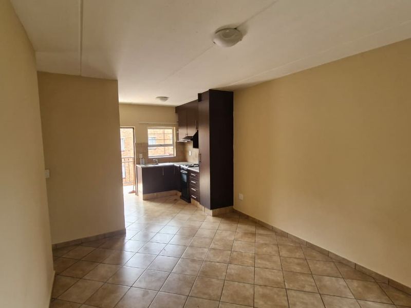 2-Bedroom Gem: Sleek Urban Living at Nehemiah, Kempton Park - Photo 6