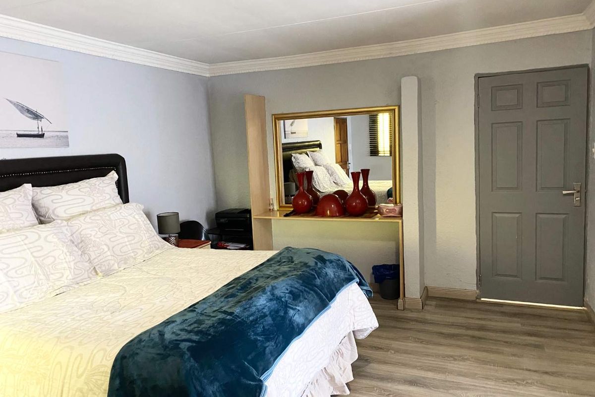 Modern Family Living On Spacious Stand In Daveyton - Photo 5