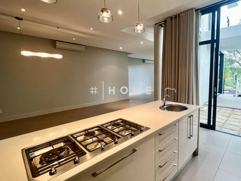 Exquisite townhouse for sale - Photo 5