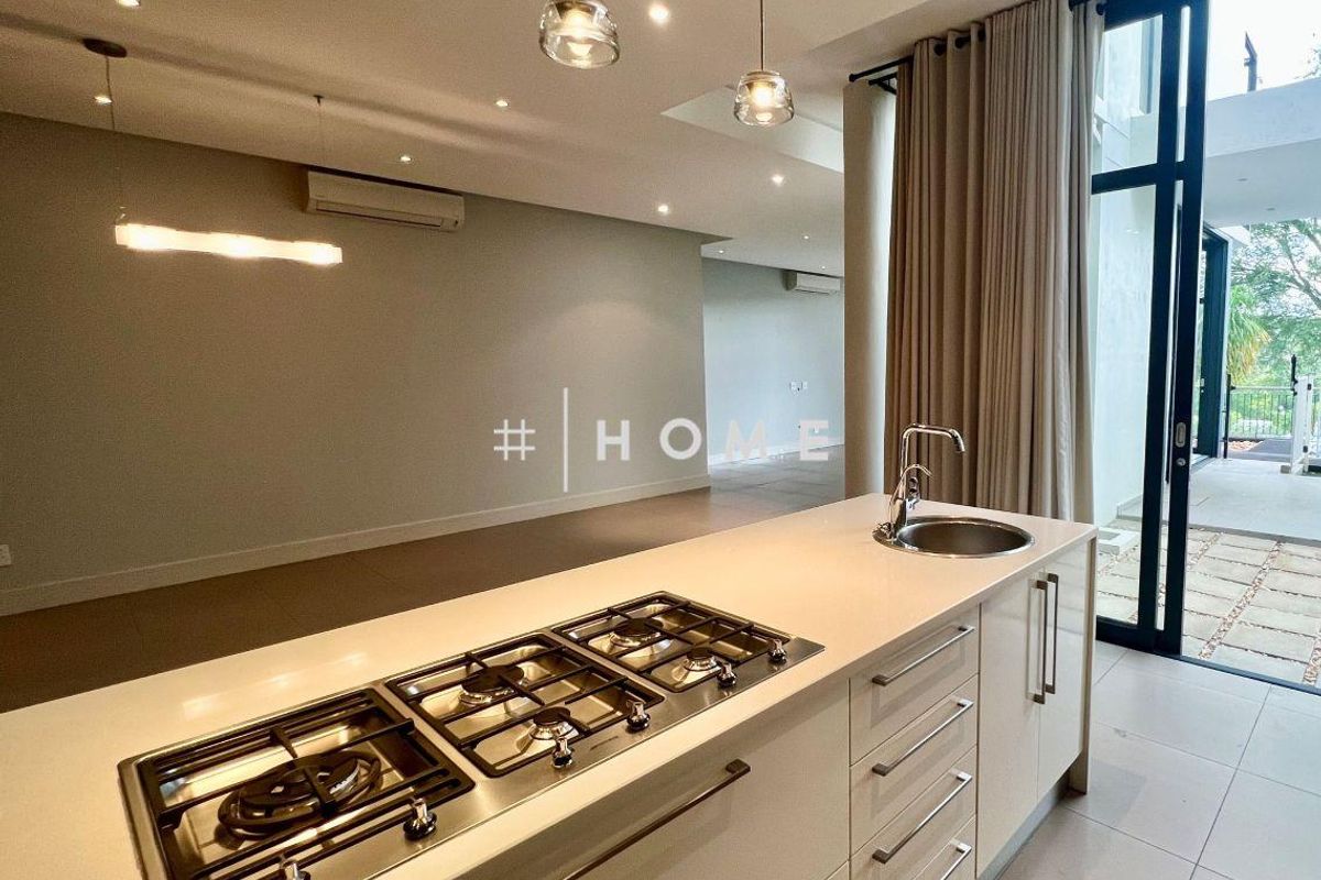 Exquisite townhouse for sale - Photo 5