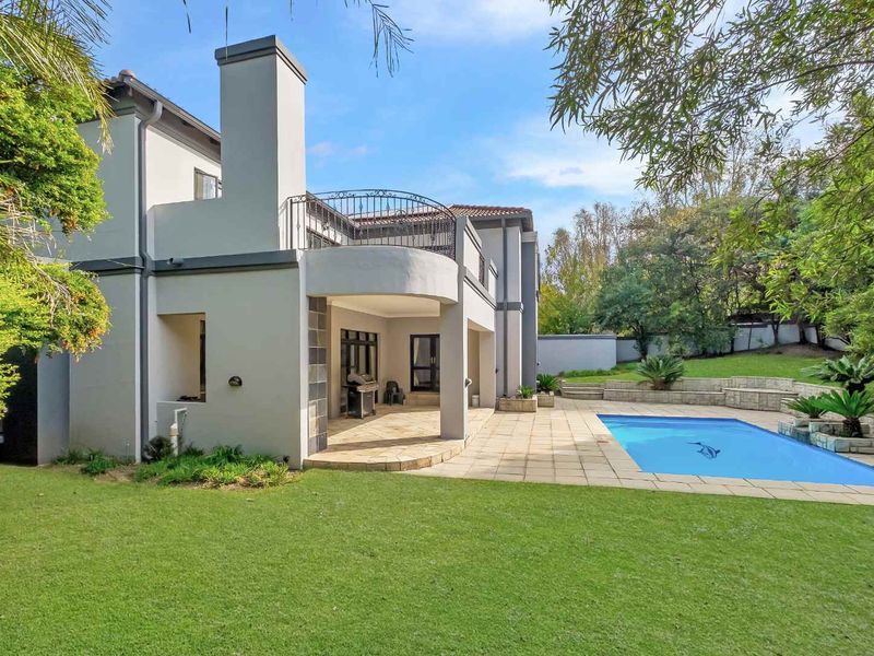 FOR THE LARGER FAMILY – HOME WITH LARGE FLAT - Photo 10