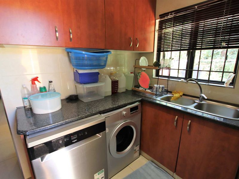 Hendra Estates - Pet Friendly 3 Bedroom Townhouse for Sale!! - Photo 10