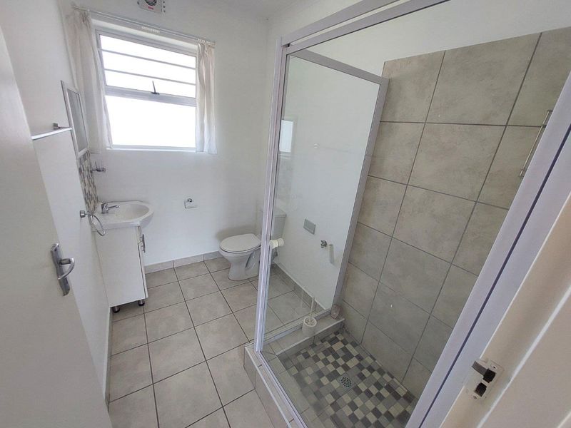 Bachelor Apartment for Rent in Boston, Belville - Photo 10