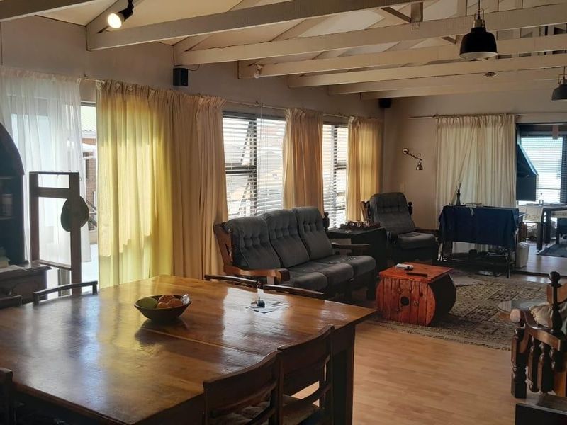 Spacious 3-bedroom house - Photo 8