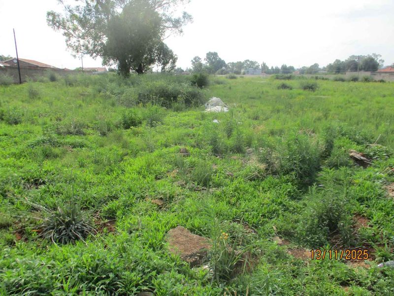 Enjoy the tranquility of Henley - Photo 3