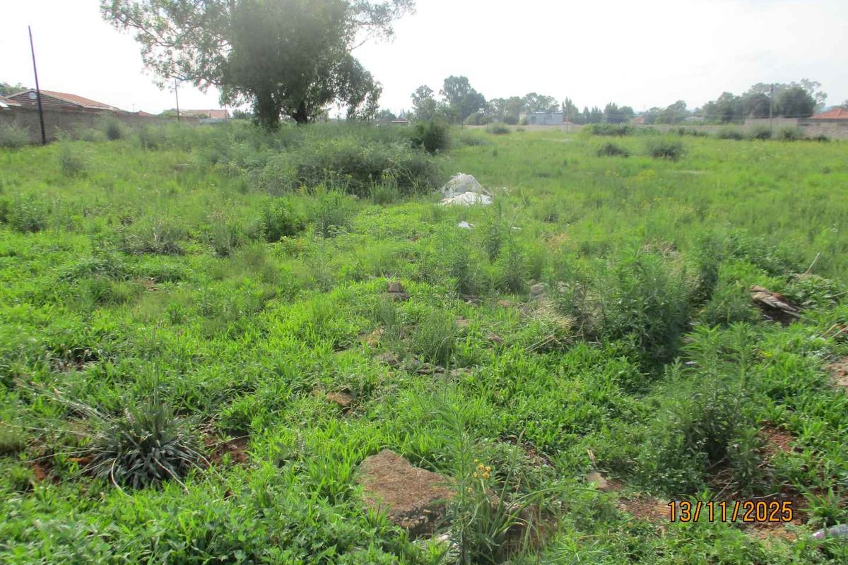 Enjoy the tranquility of Henley - Photo 3