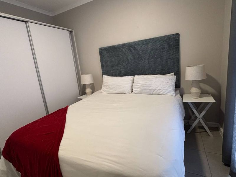 Furnished Modern Apartment for Rent at The Woods Estate - Photo 5