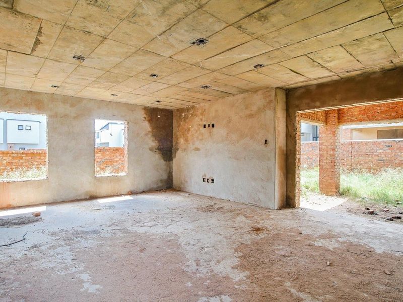 80% Complete Property For Sale in an estate in Olympus - Photo 7