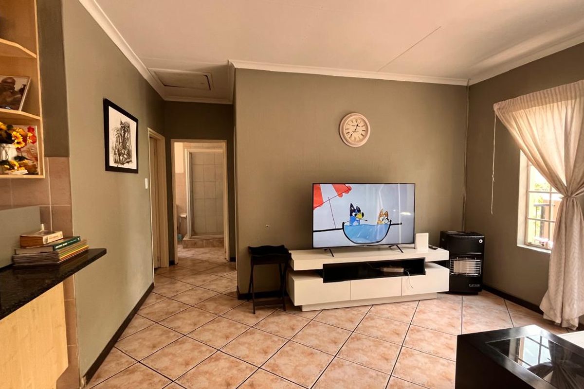 2 Bed Apartment in Quiet Area - Photo 4