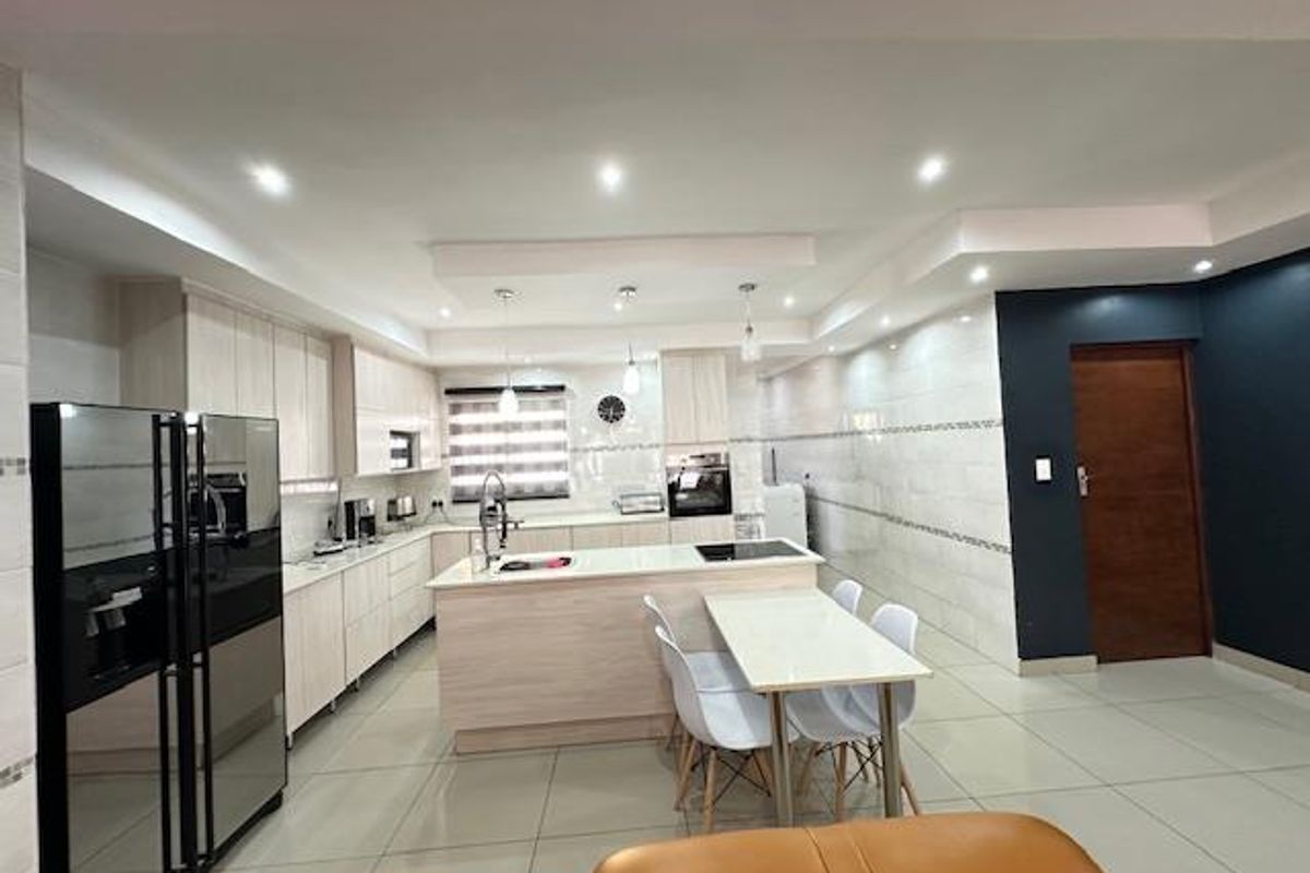 Stunning 3-Bedroom Family Home for Sale in Clarina - Photo 2