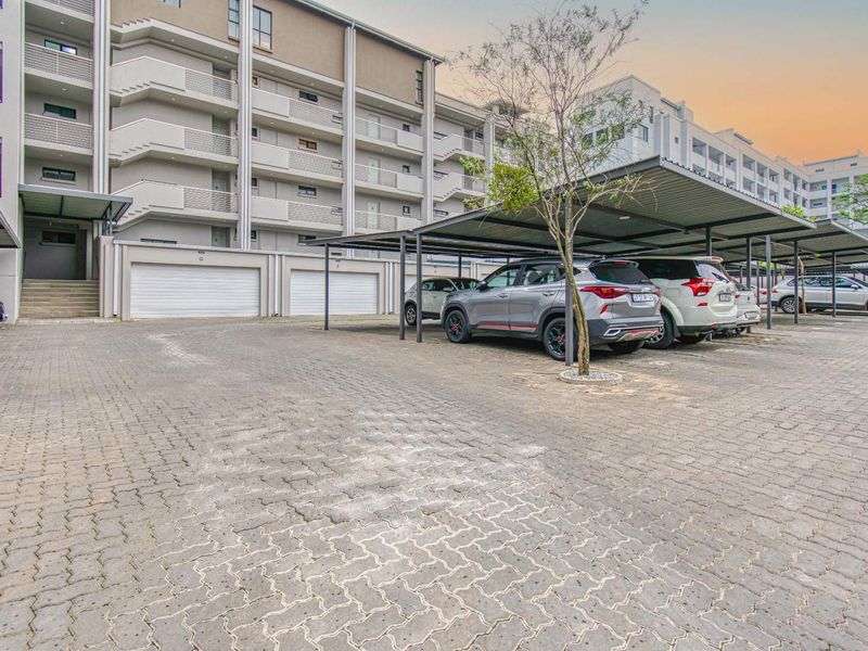 2 Bedroom Apartment to Rent in Rosebank - Photo 1