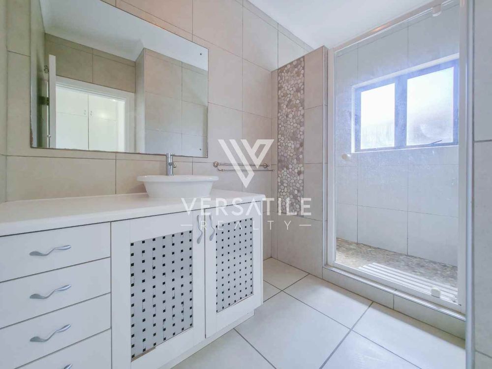 Second Guest Bathroom 38