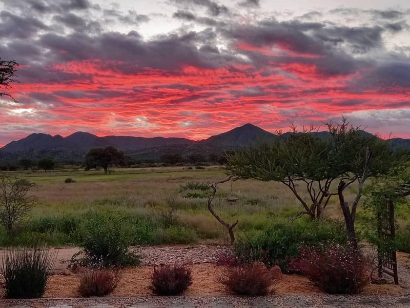 Luxurious 4-Bedroom Home on Omeya Golf Course - Photo 6