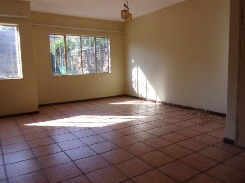 3 BEDROOM DUPLEX TO RENT IN MOUNTAIN VIEW - Photo 5