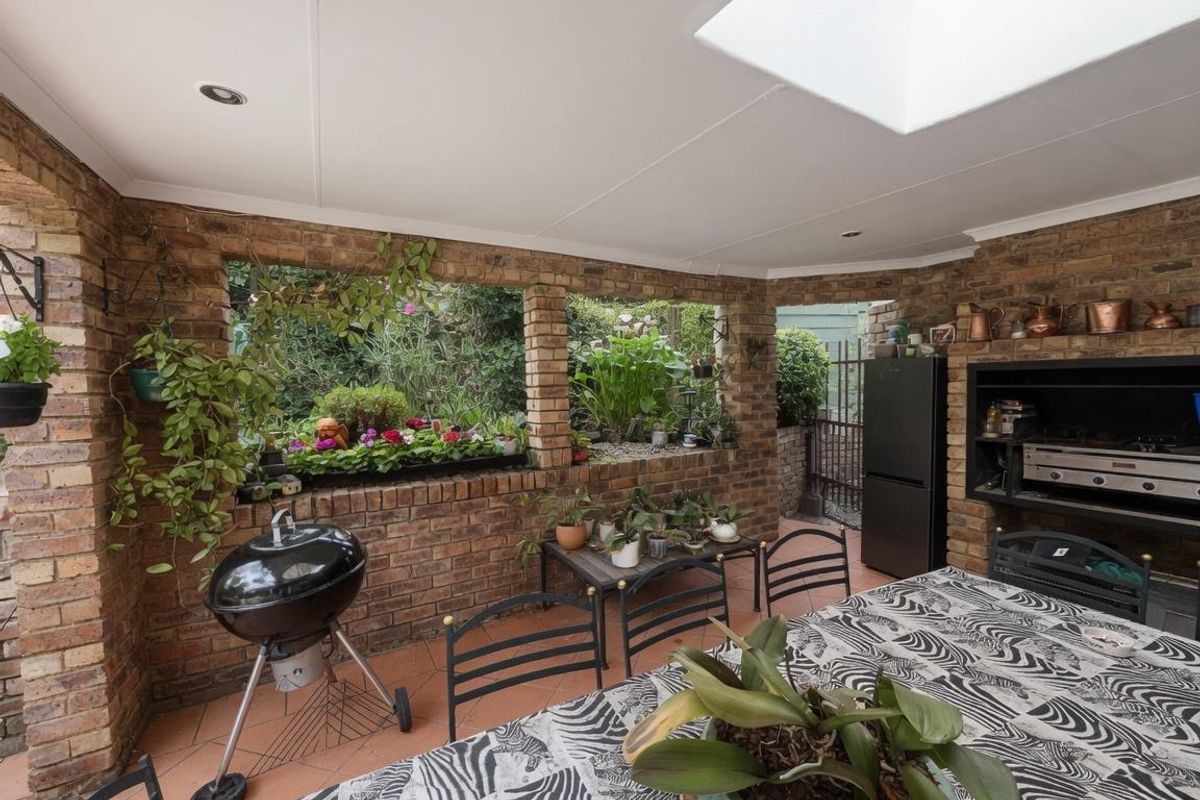 A Home with Heart, Space & Endless Potential in the Prestigious Morningside Manor - Photo 5