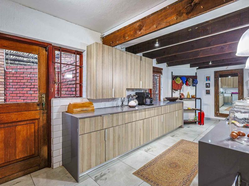 Charming Family Home in Secure Wapadrand Security Village - Photo 7