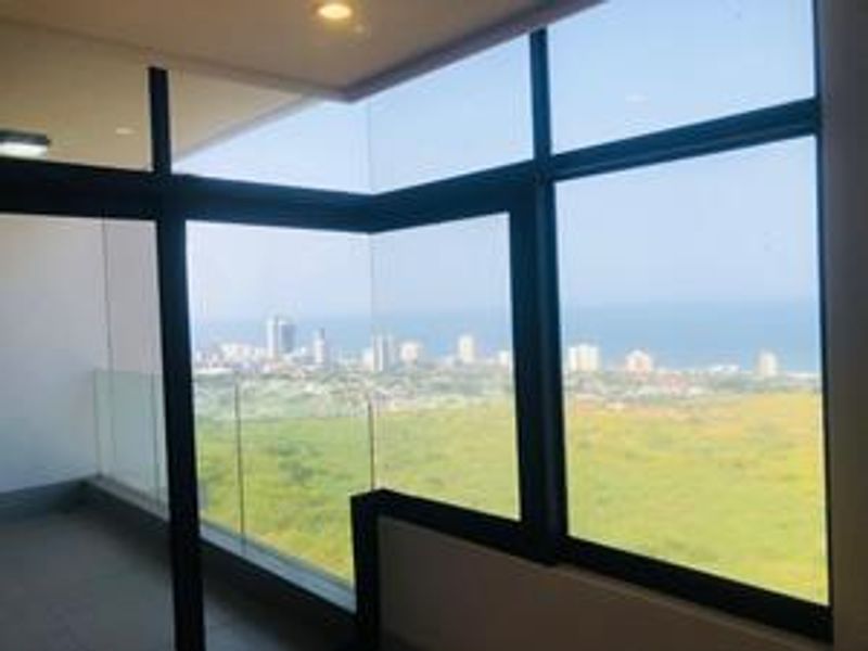 10th Floor - Photo 8