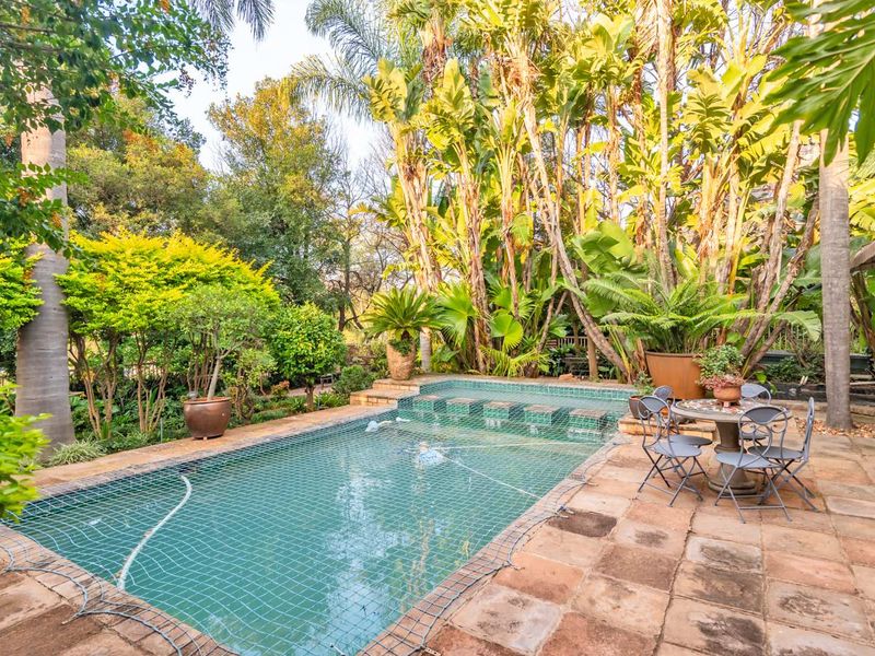 Elegant Family Estate with Exceptional Space and Lifestyle Appeal - Photo 4