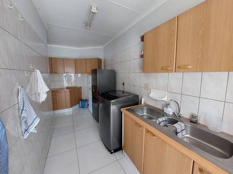 HOCHLAND PARK - FOR SALE - Photo 6