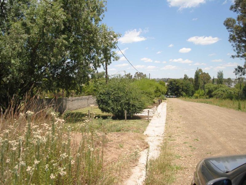 Lovely Spacious clean stand - Photo 3