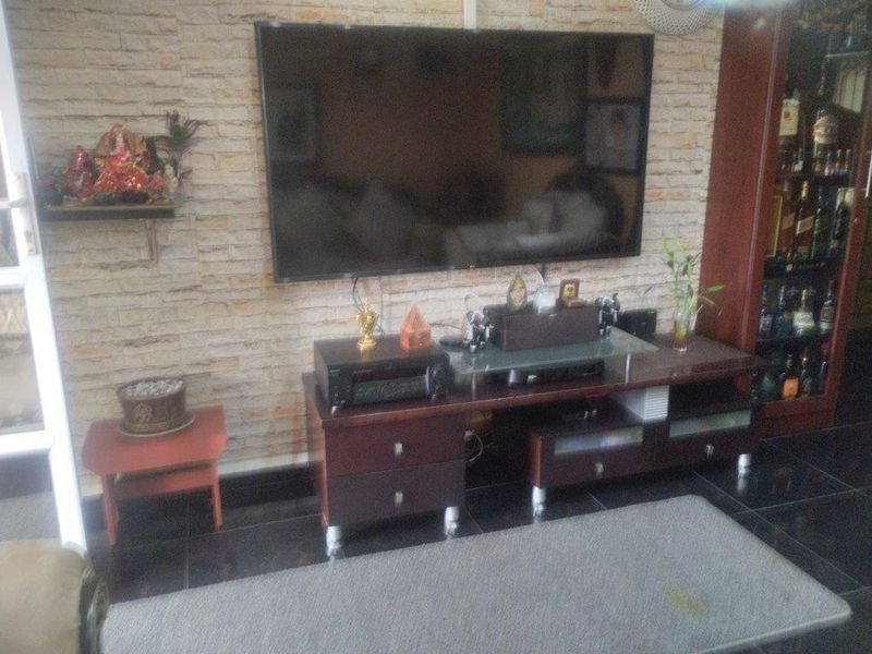 Stunning 3 bed Simplex for sale - Photo 6