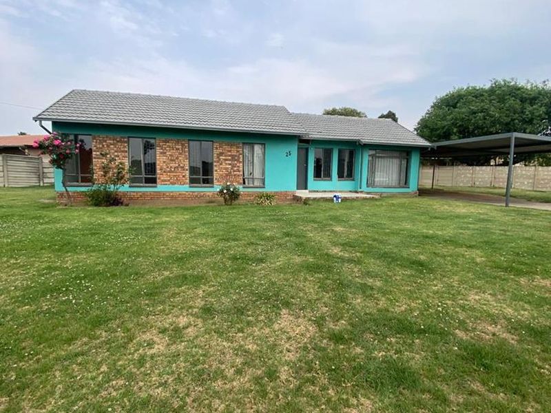 Three Bedroom House for Rent