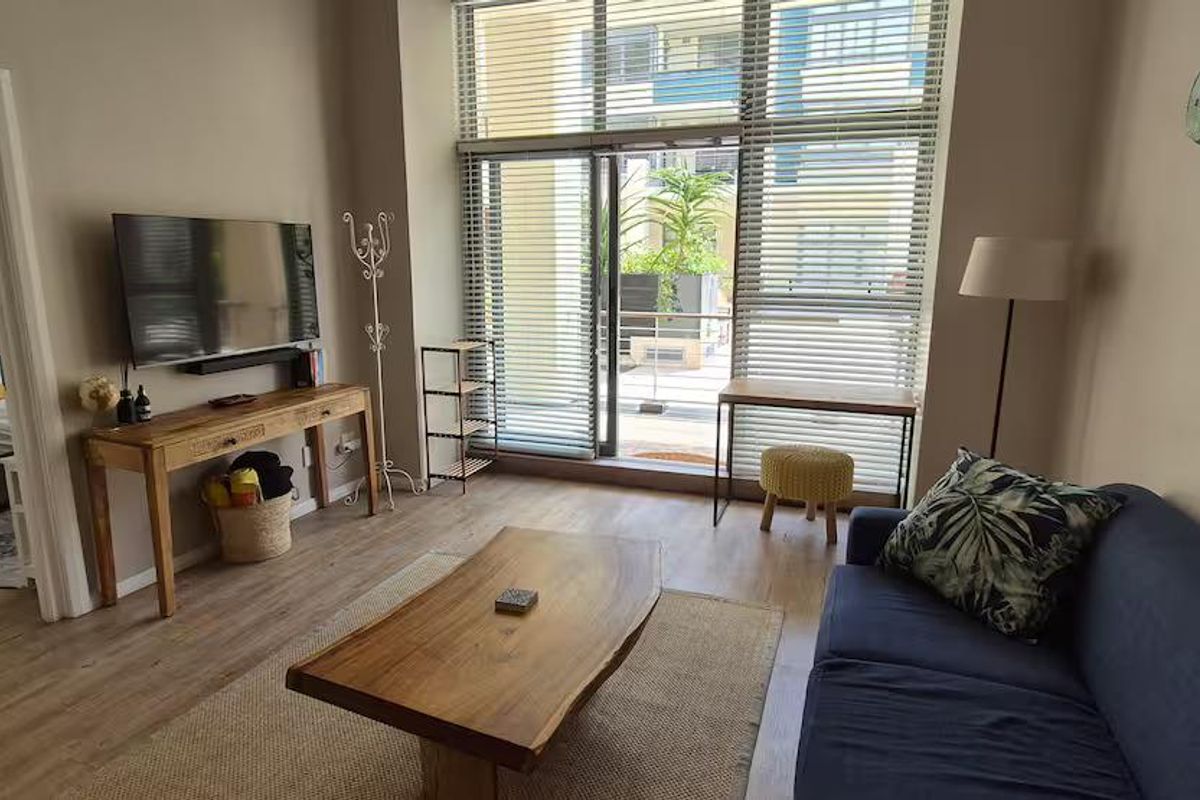 Easy Beachfront Living in Muizenberg - Photo 2