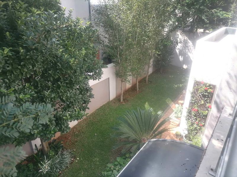 **Luxury Townhouse Living in Montana** - Photo 9