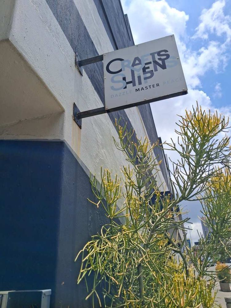 CRAFTMENSHIP OUTSIDE 