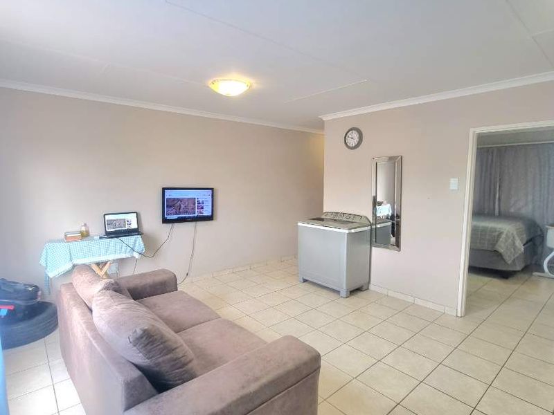 APARTMENT FOR SALE - Photo 6