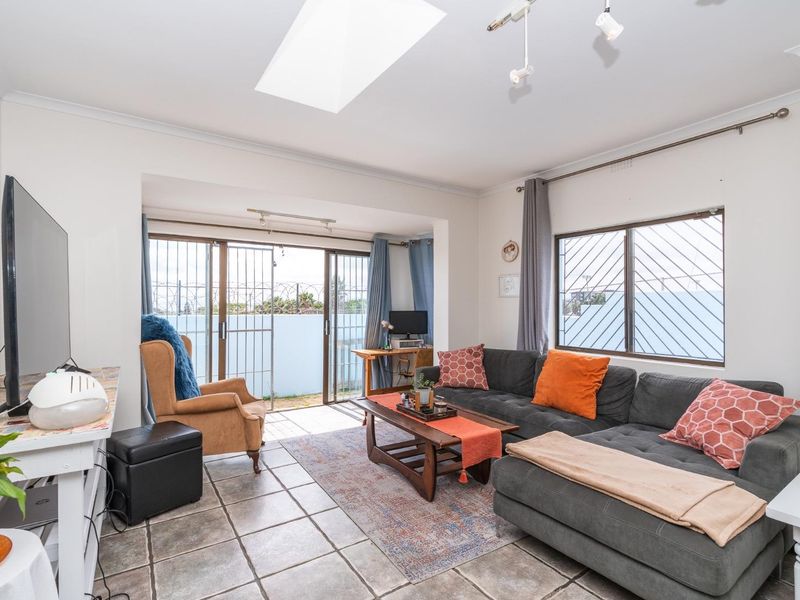 Lock up and live the Woodstock lifestyle - Photo 6