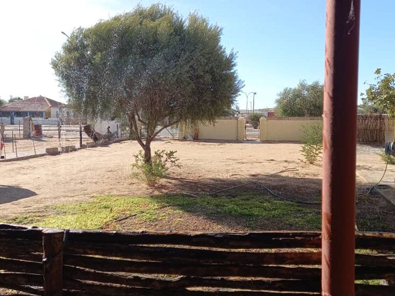 HOUSE FOR SALE IN USAKOS - NAMIBIA - Photo 2