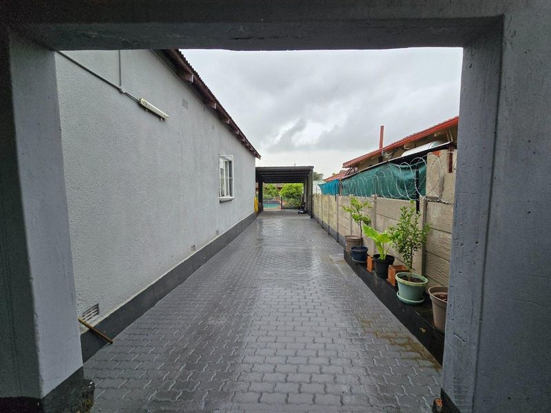 House For Sale in Florentia, Alberton - Photo 3